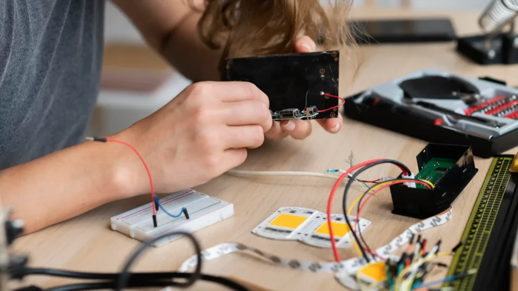 Mobile Repairng Course